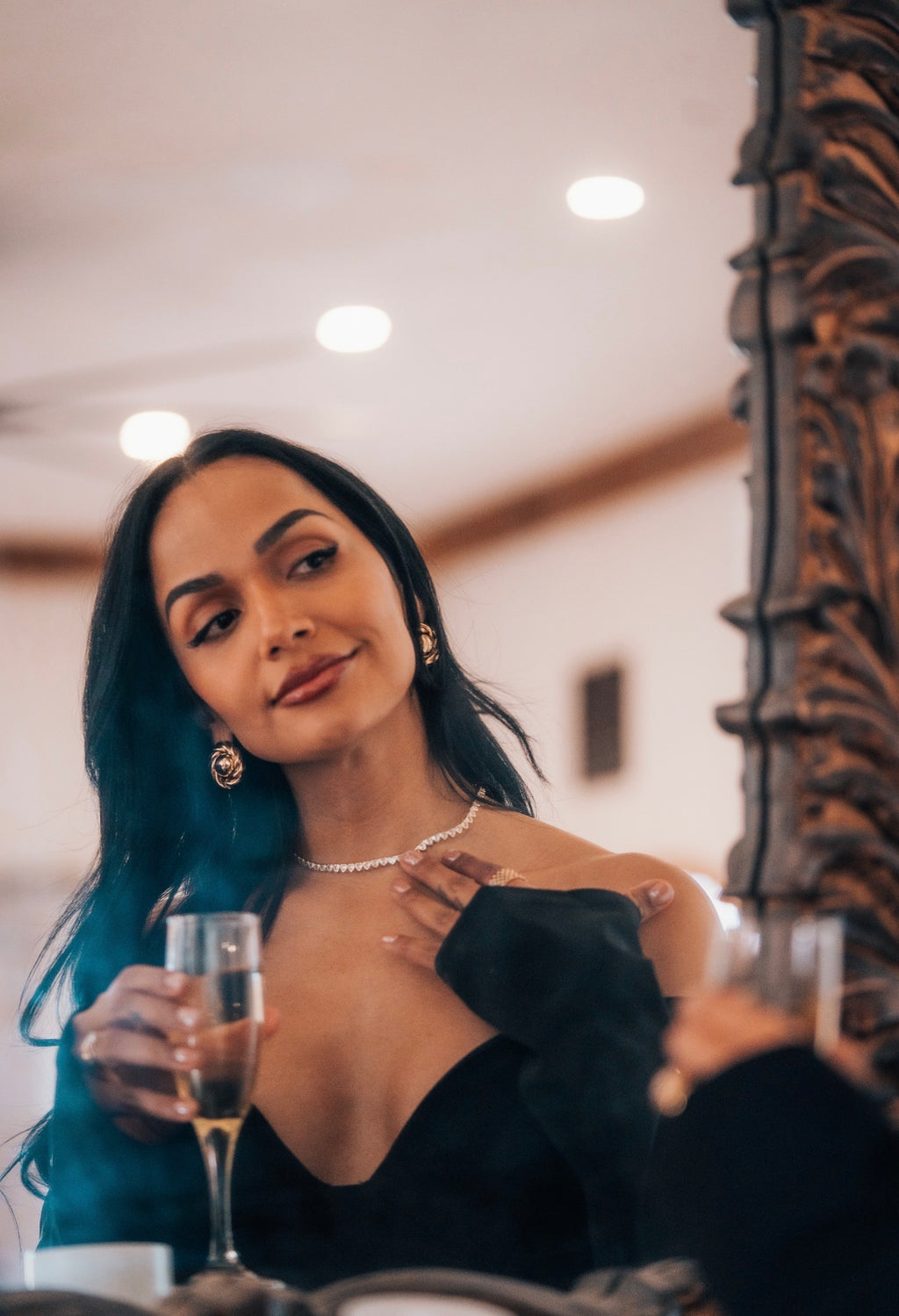 The Bezel Heart Pour Necklace