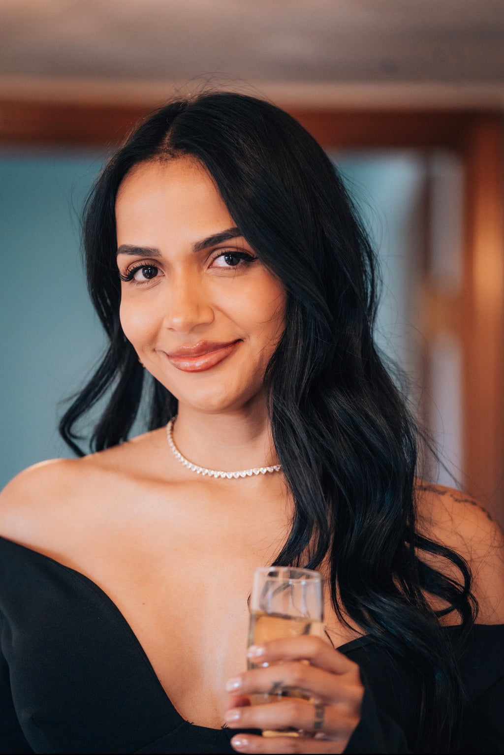 The Bezel Heart Pour Necklace