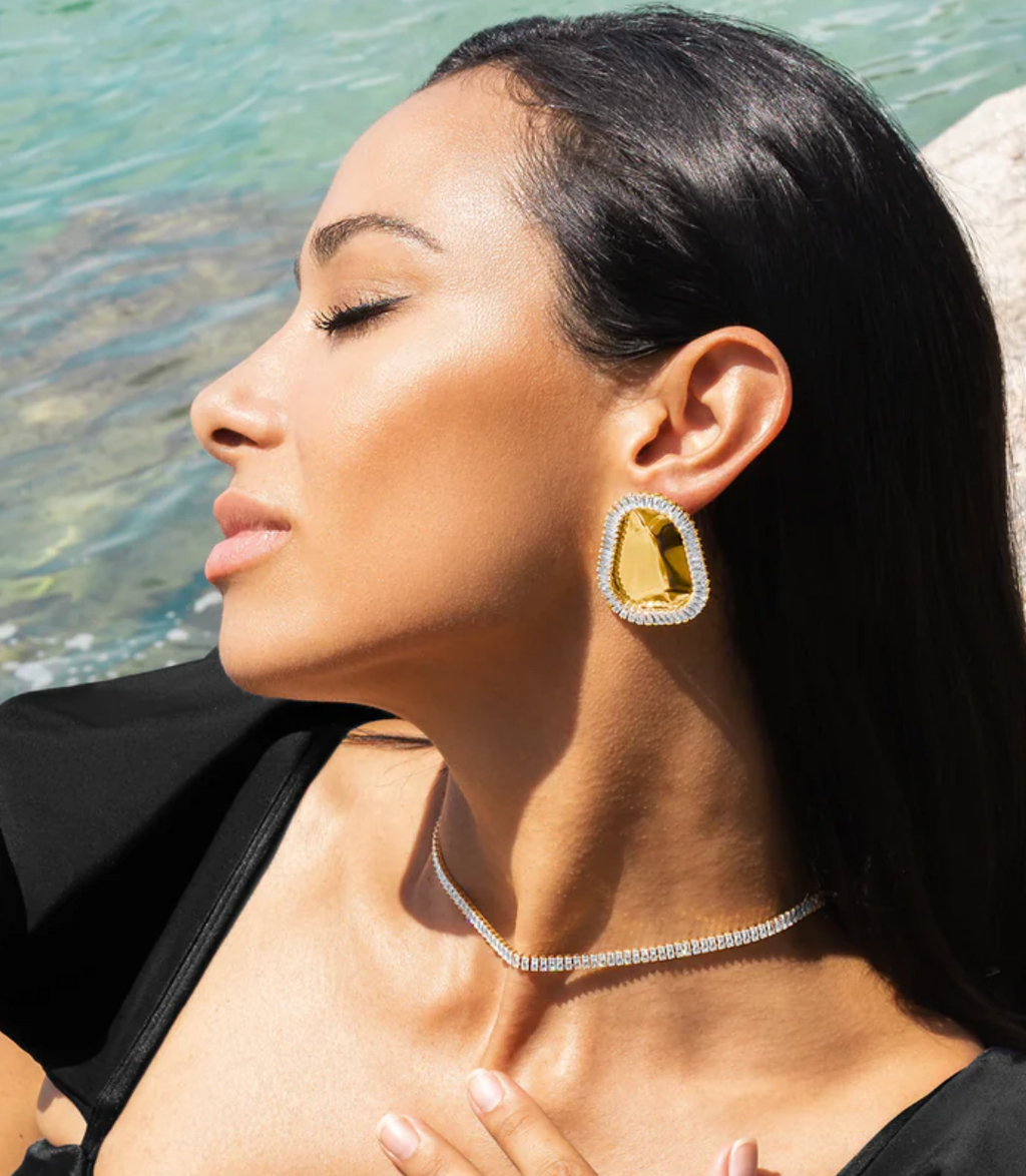 The Halo Pour Earrnings